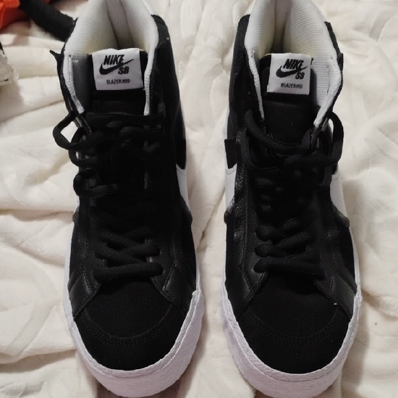 Nike Other - Nike SB Blazer Mid Black and White Sneakers
